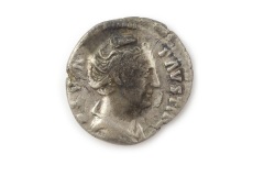Denar 1 (Diva Faustina)