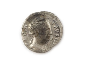 Vorderseite: Diva Faustina. Denar nach 141 n. Chr.