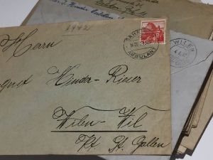 Diese ergreifenden Briefe ab 1942 erzählen viel über das Leben im Dorf. Schreiber und Empfänger sind längst verstorben. Die Briefe haben überdauert.