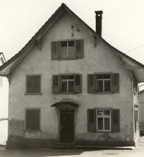 Das ehemalige Gemeindeschulhaus beherbergte das erste Postlokal